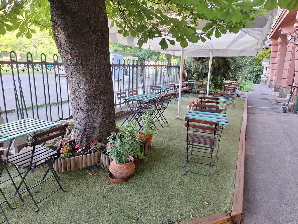 Kép a Franko tejbár teraszáról